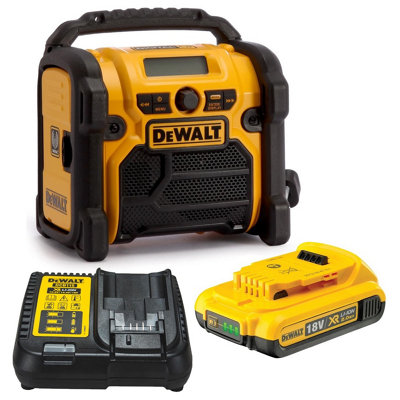  Dcr020 240V Xr Compact Dab Digital Radio + 2.0Ah 18V Battery + Charger