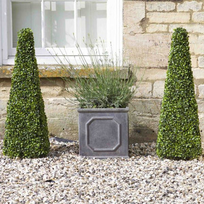 2 X Smart Garden Boxwood Topiary Obelisk 60Cm Decorative Artificial 5045030 from B&Q