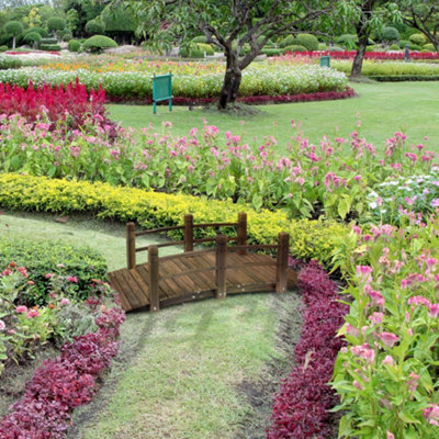 Outsunny Wooden Garden Bridge Lawn Décor Stained Finish Arc Outdoor Walkway from B&Q