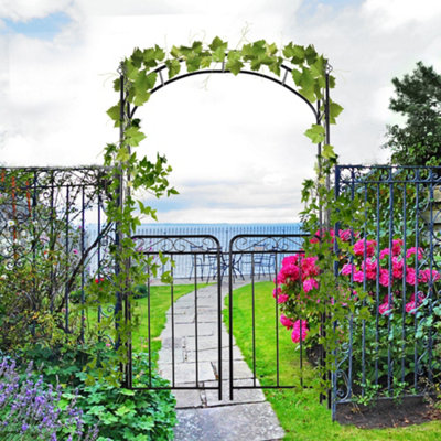 B&Q -  Metal Decorative Backyard Arch W/ Gate Garden Arbor For Climbing Plants