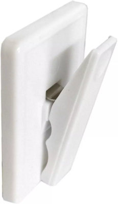 Dzina Self Adhesive Bill ClipsKitchen Tea Towel/apron/oven Glove Clamp Holder X 10 from B&Q