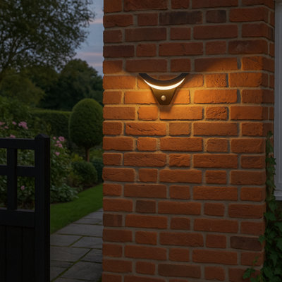 UKEW Garden Wall Light 10W Security Led Flood Light With Pir Sensor from B&Q