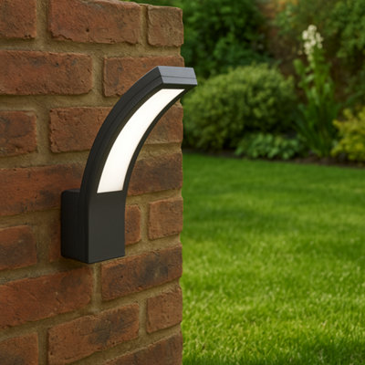 UKEW Garden Wall Light 10WWaterproofOutdoor Light Energy Saving from B&Q