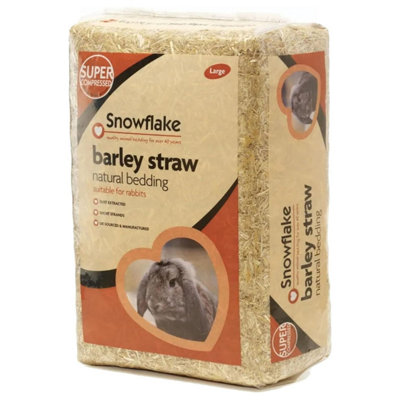 Storm Trading Group 3Kg (1 Bag) Soft Flake Barley Straw Medium Animal Bedding For Rabbit & Tortoise from B&Q