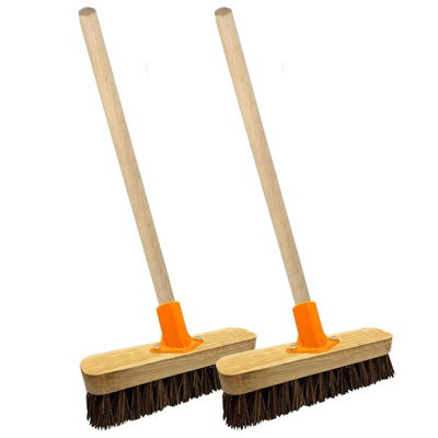 Pluto Packaging 2 X 12" Traditional Bassine Wooden Indoor Outdoor GarageWarehouseYard Sweeping Brush With Handle & Support Bracket from B&Q