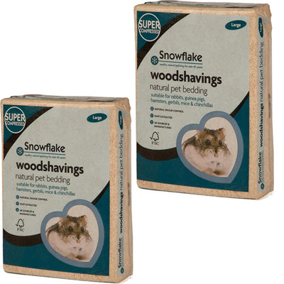 Pluto Packaging 2 X 3Kg Animal Pet Bedding Wood Shavings With Odour Control Dust Extracted Ideal For Small Animals from B&Q