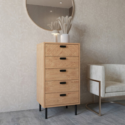Seconique Leon 5 Drawer Narrow Chest Oak Effect Metal Legs Medium