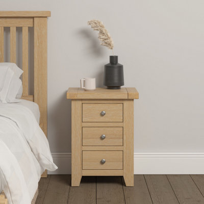 Seconique Windsor 3 Drawer Bedside Real Natural Oak Fully Assembled