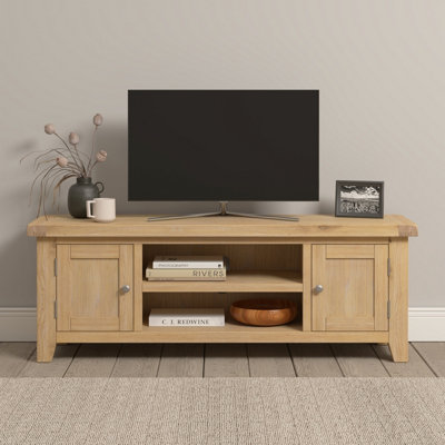 Seconique Windsor Straight Tv UnitNatural Oak from B&Q