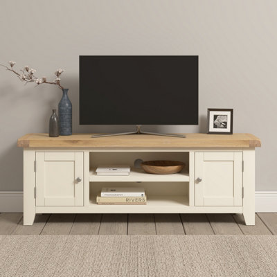 Seconique Windsor Straight Tv UnitIvory/oak from B&Q