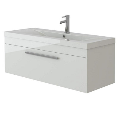 B&Q -  Sphinx  1000 White Wh Unit And Mid-Edge Basin