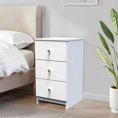 Yarmouth Ready Assembled Matt White No Effect 3 Drawer Bedside Chest (H)685mm (W)370mm (D)390mm from B&Q