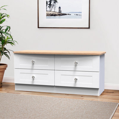 Sussex Ready Assembled Matt White & Oak 4 Drawer Wide Chest (H)502mm (W)1117mm (D)414mm from B&Q