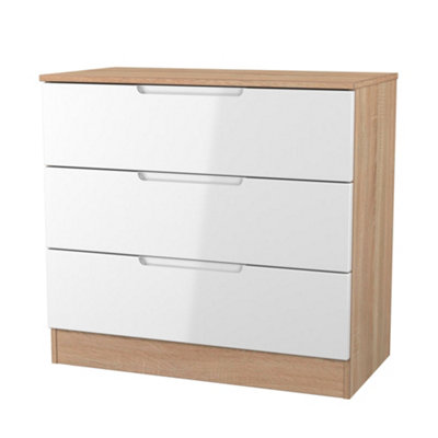 B&Q Milan Ready Assembled & Oak 3 Drawer Wide Chest (H)685Mm (W)740Mm (D)390Mm White