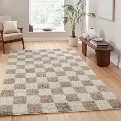 B&Q Beige Chester Living Room Shaggy Area Rug Modern - Contemporary Checkered Design - Hallway Runner Indoor Rug 160X230 Cm