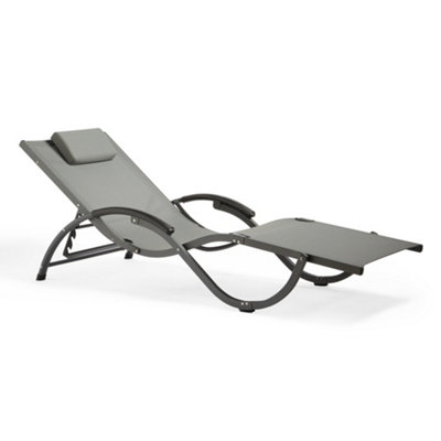 Vonhaus Folding Sunlounger, Heavy Duty Weather Resistant Garden Sun Lounger, Portable Textoline Foldable Reclining Outdoor Lounger Black