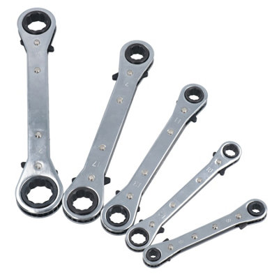 B&Q -  Ratchet Spanner Set Metric Sizes Double Ring Wrench