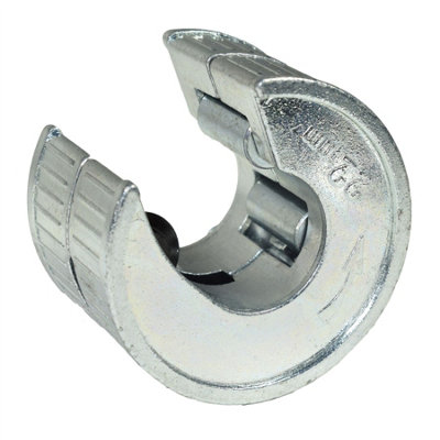 AB Tools Plumbing Pipe / Auto Tube Cutter 22mm For Copper Tubing / Hand Operated from B&Q