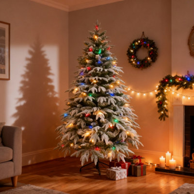 Shatchi 5Ft Pre-Lit Lapland Fir Artificial Green Christmas Tree Snow Flocked Pe Pvc Mixed Tips Hinged Branches Home Snowy from B&Q