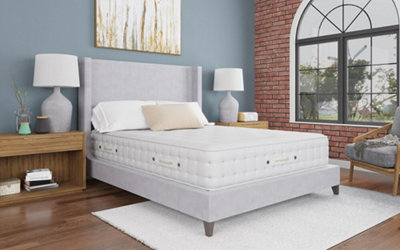 Wentworth Mercer Deluxe Wool 3000 Pocket Mattress Small Double from B&Q