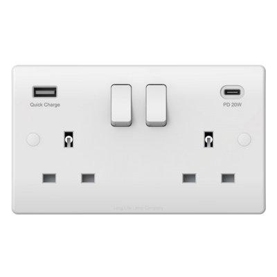 Long Life Lamps Company Usb Double Socket With 2 Usb Charger Port White Plate Quick Charge Pd20W Usbw3Pd from B&Q