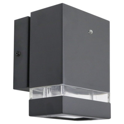 Long Life Lamps Company Downward Outdoor Dusk Till Dawn Wall Light Ip44 Anthracite Black Automatic Sensor Zlc373Dtd from B&Q