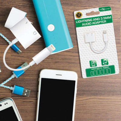  - The Fx Factory Lightning & 3.5mm Audio AdapterWhite