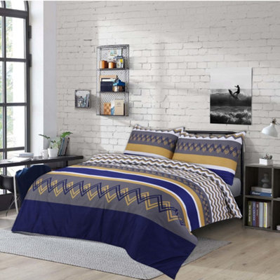 Homes & Linen Finn Printed Microfiber 4 Piece Bedding Set Duvet Cover Fitted Sheet And Pillowcases from B&Q