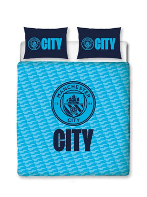 B&Q Dark/Blue/Light Manchester City Fc Crestcol Double Panel Duvet And Pillowcase Set