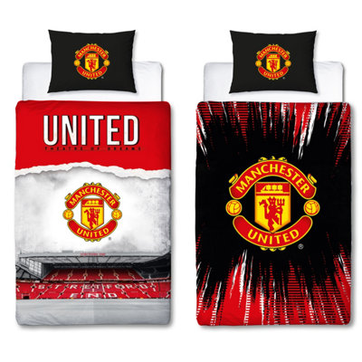 B&Q -  Manchester United Theatre Single Polycotton Duvet Cover And Pillowcase Set
