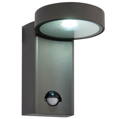 B&Q Ip44 Outdoor Wall Pir Motion Sensor & Photocell 10W Cool Anthracite/Light/White