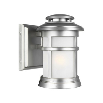 Stylish Outdoor Ip44 Wall Light Lantern With Led Bulb Socket from B&Q