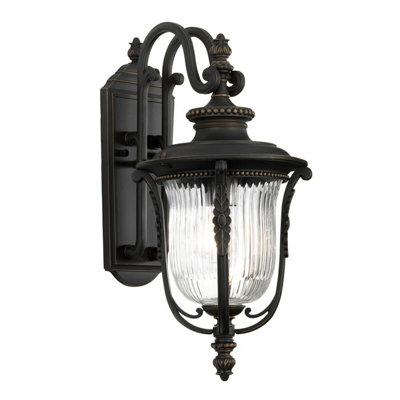  - Elegant Outdoor Ip44 Wall Light Lantern In Rubbed Bronze Finish