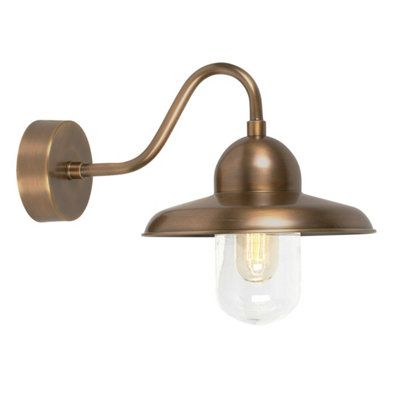 - Stylish Outdoor Aged Brass Wall Light With Led E27 Socket