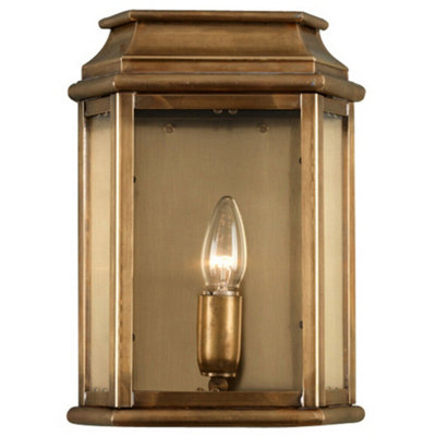  - Stylish Outdoor Ip44 Wall Light In Aged Brass With Led E27 Socket