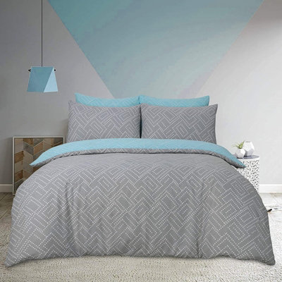 Gr8 Home Sleepdown Square Dot Geo Grey Geometric Reversible Duvet Set Quilt Cover Bedding Super King from B&Q