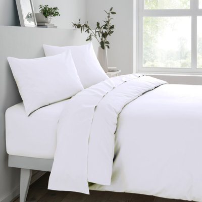 Gr8 Home Sleepdown Fitted Sheet White Easy Care Polycotton Bed Linen Bedsheet Bedding Single from B&Q