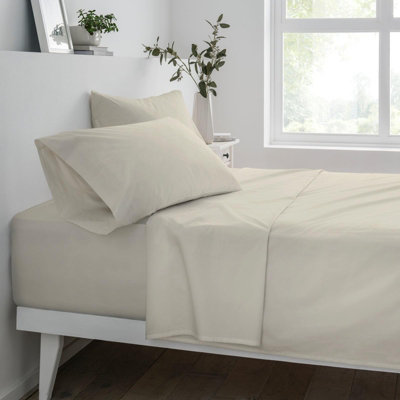 Smart Living Polycotton Bed Linen Luxury Bedsheet Or Pillowcase Non Iron from B&Q