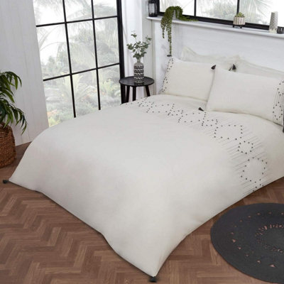 Smart Living Luxury Hotel Quality Boho Embroidered Tassels Duvet Cover With Pillowcases from B&Q