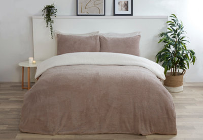 Smart Living Luxury Super Soft & Reversible Teddy Fleece Duvet Cover And Pillowcase from B&Q