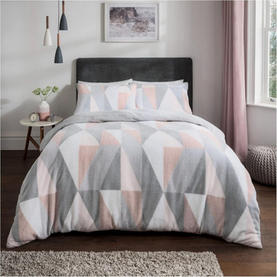 Smart Living Luxurious Geo Triangle Fleece Duvet Cover With Pillowcases from B&Q