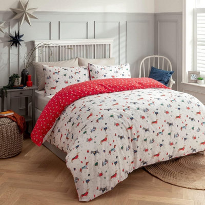 B&Q Red Smart Living Christmas Jumper Dog Puppies Reversible Duvet Cover And Pillowcase Set Size 1 B&Q