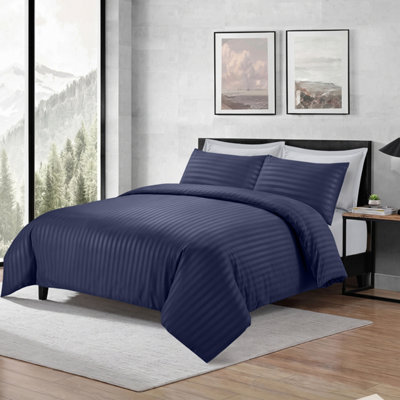 B&Q -  Stripe Duvet Cover & Pillowcase Set Single (Navy135X200Cm)