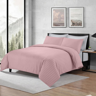 B&Q -  Stripe Duvet Cover & Pillowcase Set Super King (Peach260X220Cm)