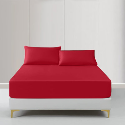 Moonlight Bedding Super King Deep Pocket Fitted Sheet25Cm Elastic Corners Wrinkle Resistant Bed Sheets (Red180X200Cm) from B&Q