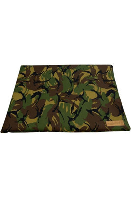 B&Q -  Hugglepets Waterproof Dog Mat Cushion Small Green Camo