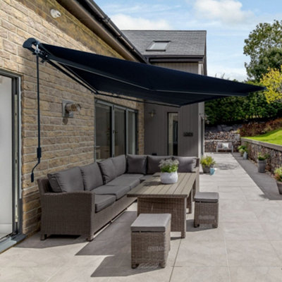B&Q -  Manual Awning 3M X 2.5M Garden Patio Canopy Sunshade Shelter Retractable With Fittings And Crank HandleDark Grey
