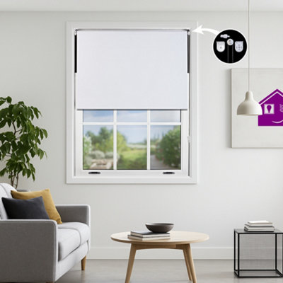 Furnished Blackout Roller Blinds With Metal Fittings- White Trimmable Blind For Windows And Doors (W)195Cm (L)210Cm from B&Q