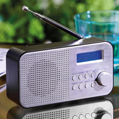 B&Q -  Dab RadioMains Powered Or Up To 10 Hours Of Cordless Listening With 20 Pre-Set StationsCompact