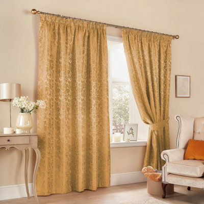 Buckingham Damask Lined Curtains Elegant Thermal Design Machine Washable Available In 6 Sizes And 5 Colours from B&Q